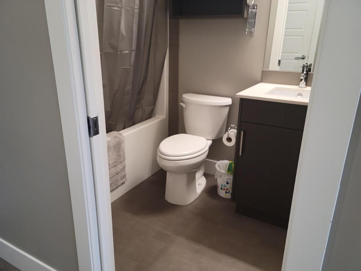 Cozy Studio Suite, 15Min Walk To Downtown Kelowna Esterno foto