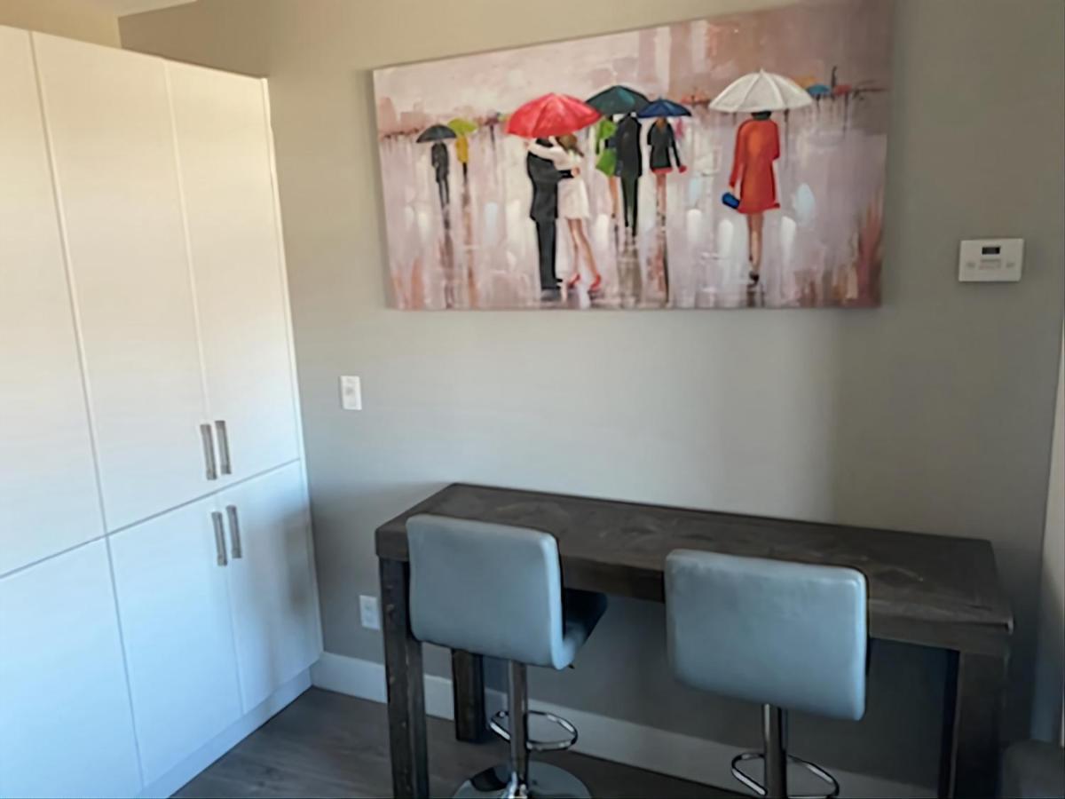 Cozy Studio Suite, 15Min Walk To Downtown Kelowna Esterno foto